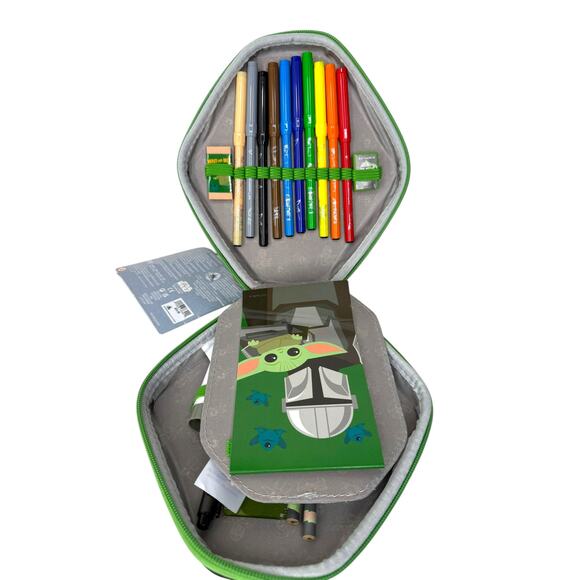 Disney Star Wars Grogu Baby Yoda & The Mandalorian Art Pack Zipper Pouch New - Picture 2 of 7